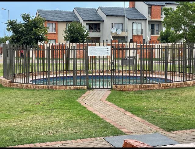 1 BEDROOM APARTMENT FOR SALE IN THE ORCHARDS